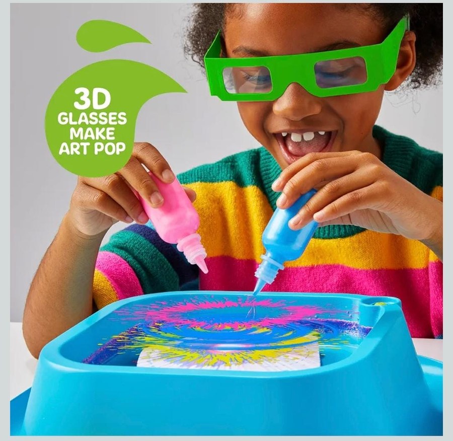 Niña usando el 3D Neon Spin